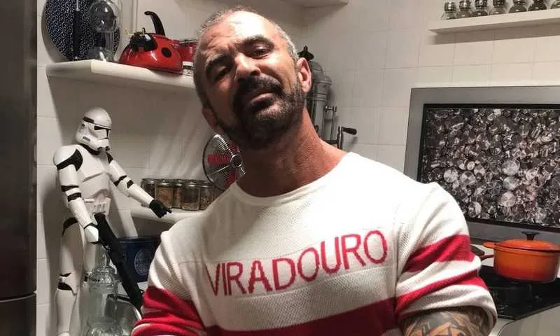 O carnavalesco Paulo Barros está de volta à Viradouro