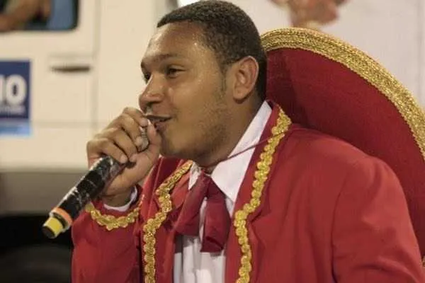 Pitty Menezes no comando