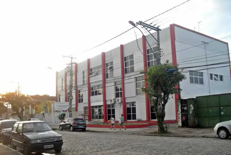 Para quaisquer informações, os interessados podem entrar em contato pelo telefone (21) 2637-8137.