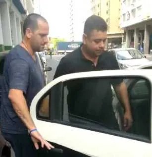 Máricio foi preso por policiais da Divisão de Homicídios em pleno centro de Niterói. Segundo a polícia ele tentou incriminar terceiros e o crime aconteceu em imóvel do Edifício Nossa Senhora da Conceição,no Centro da cidade