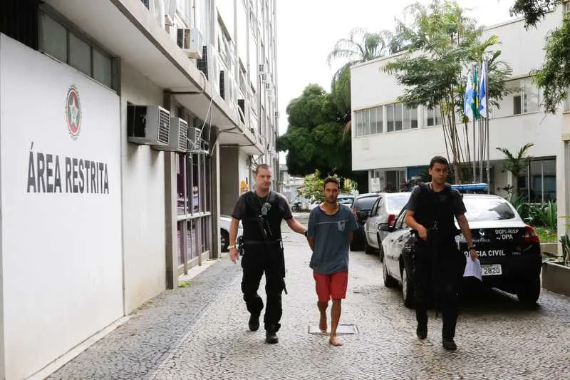 Júlio Cesar acabou preso, por policiais da DHNISG, num bar