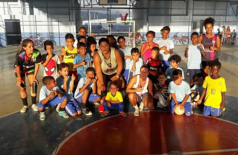 A professora Pyll Maciel fundou projeto socioesportivo em prol da cultura do esporte na cidade