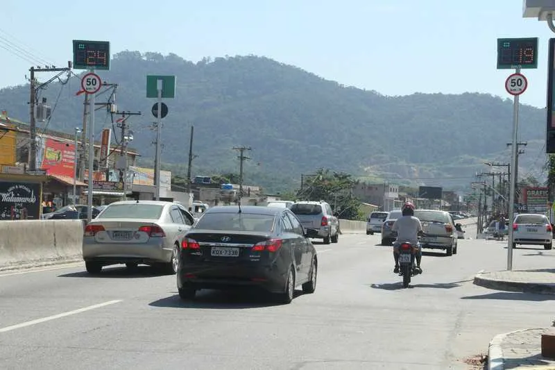  Excesso de ‘pardais’ é tema polêmico entre representantes do DER e comissões de turismo