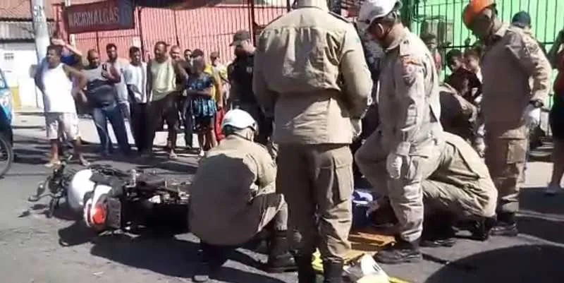 Imagem ilustrativa da imagem Homem fica ferido em acidente envolvendo carro, moto e ônibus no Porto Velho