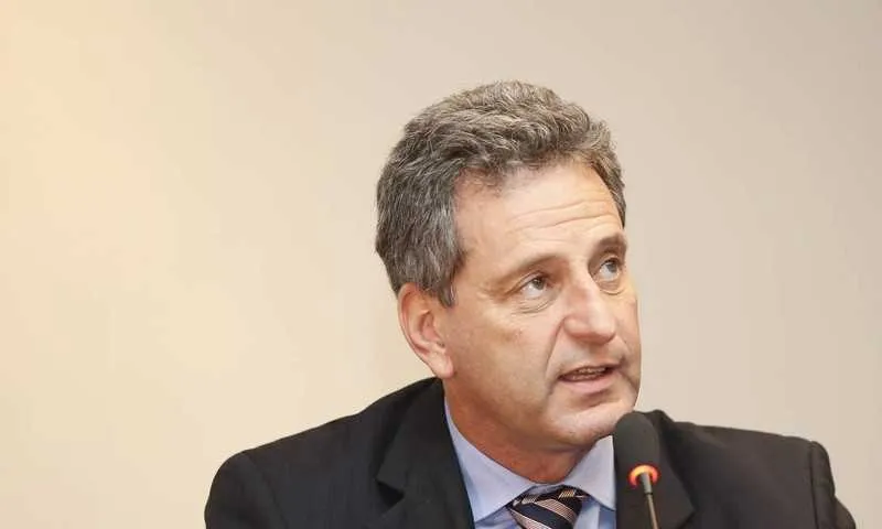 Presidente deu entrevista coletiva neste domingo sobre o caso