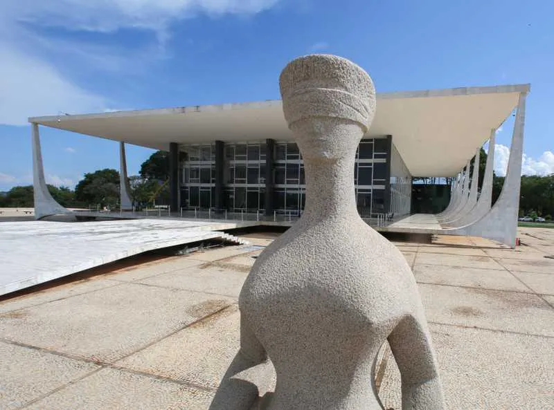 STF derrubou trecho da reforma trabalhista que abria a possibilidade de gestantes e lactantes trabalharem em atividades insalubres