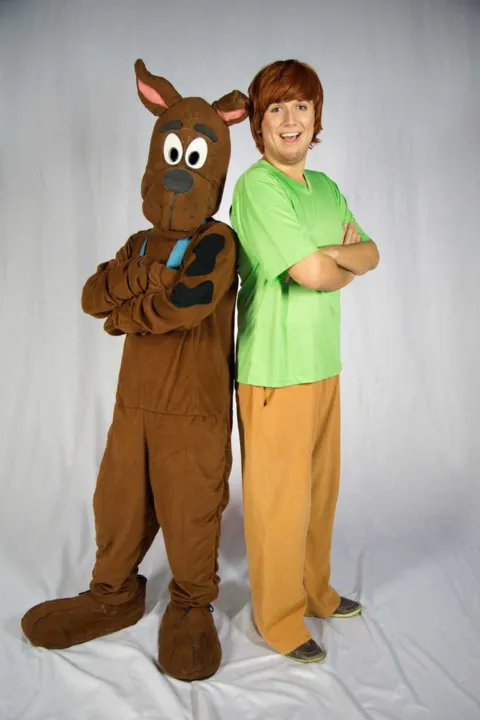 Scooby-Doo e Salsinha são os personagens da história 
