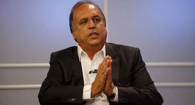 Pezão prometeu solicitar extensão da intervenção federal caso seja desejo de governador eleito