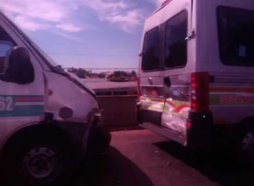 Colisão aconteceu na manhã desta quinta-feira (13)