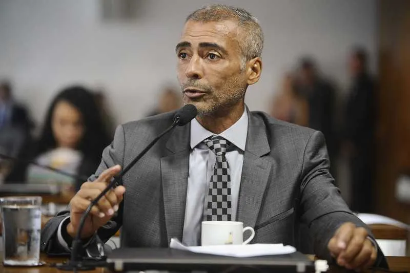 Romário (Podemos) espera repetir votação expressiva que o colocou no Senado