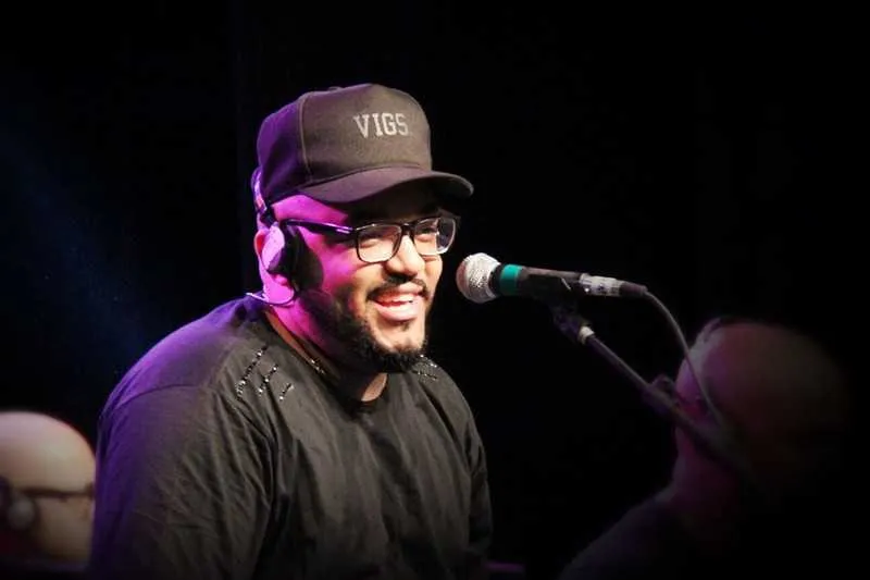 Tiee apresenta o melhor do pagode em evento especial na Confraria