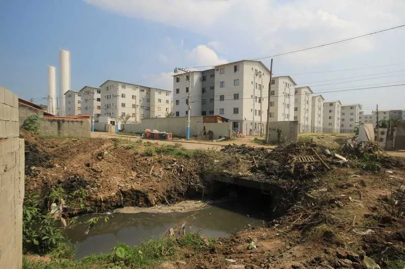 Crimes aconteceram perto do conjunto habitacional no bairro 