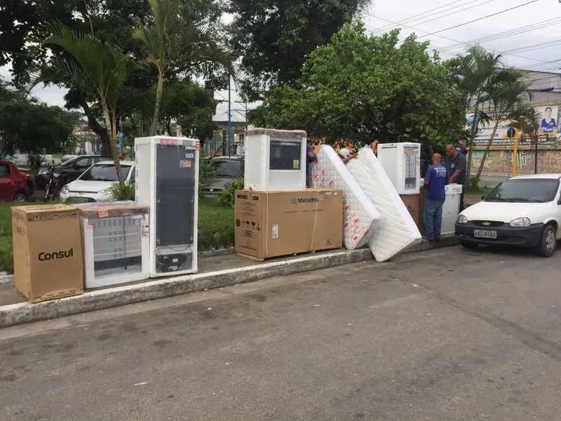 >> Os policiais conseguiram recuperar a carga roubada em SG