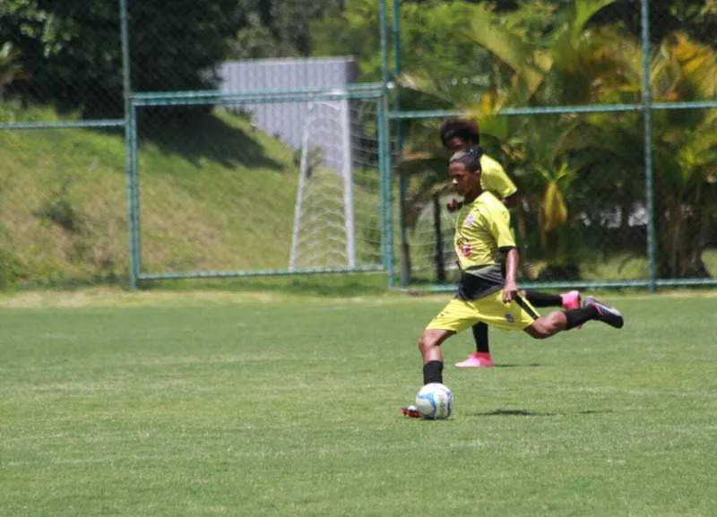 Imagem ilustrativa da imagem Atleta é promovido para elenco principal sem completar maior idade