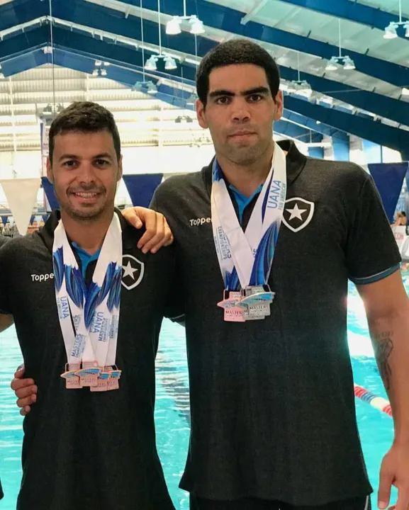  Os atletas gonçalenses representaram o Brasil e voltaram cada um, com quatro medalhas