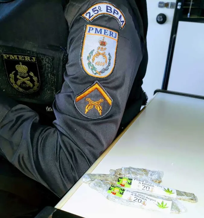 Suspeito estava com três tabletes da droga