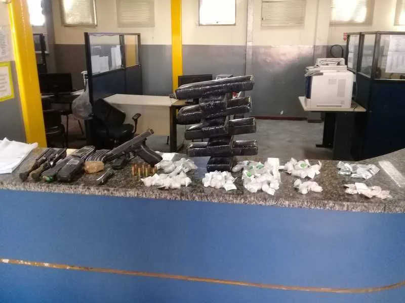 Oito quilos de maconha foram localizados