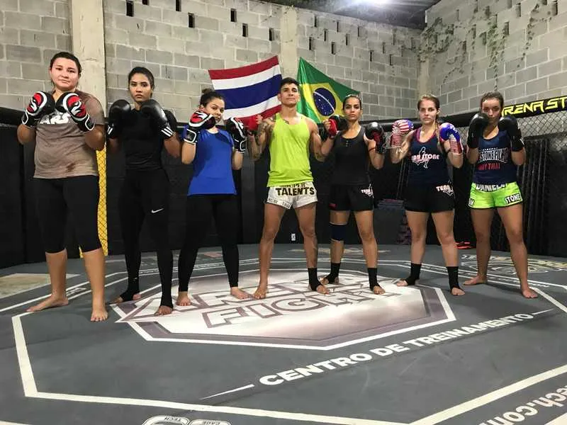 O atleta quer ir à Tailândia, país originário de seu esporte, para adquirir valores para desenvolver seu projeto em sua cidade