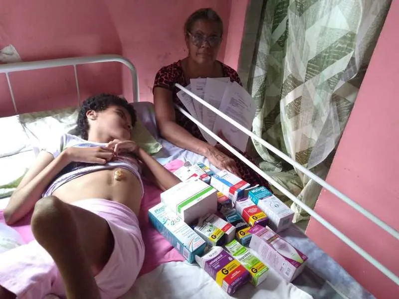 Além da suspensão do benefício, INSS cobra da família os valores recebidos, num total de R$ 50 mil