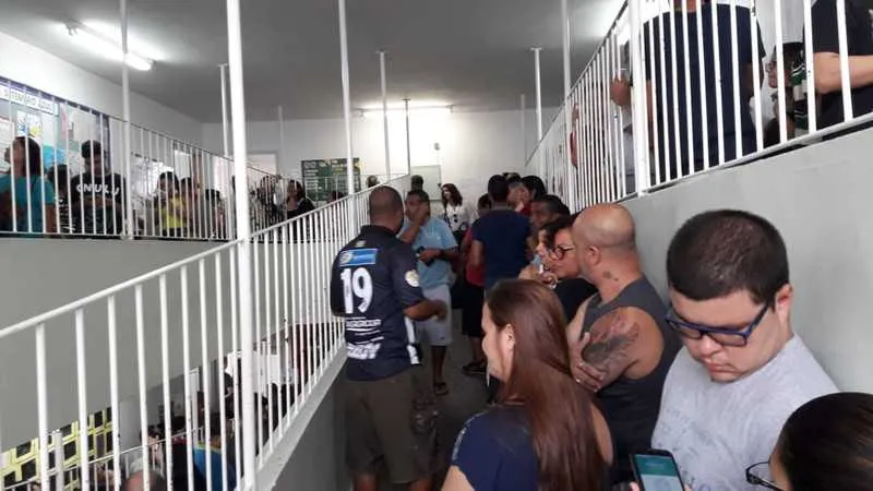 Fila ficou muito grande após o problema na máquina