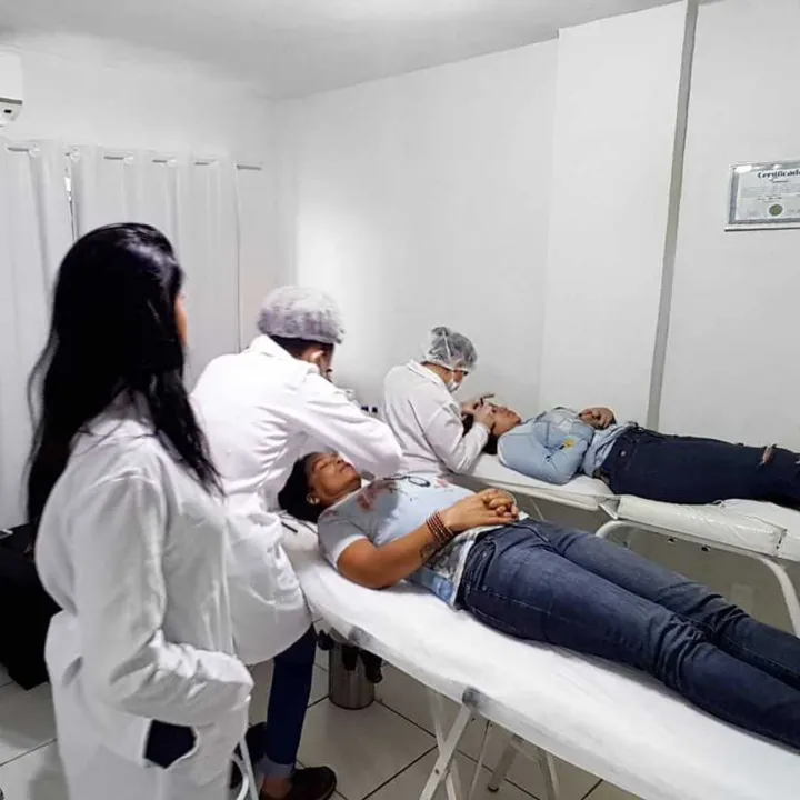 Studio Jéssica Corrêa fica na Galeria da Matriz em SG