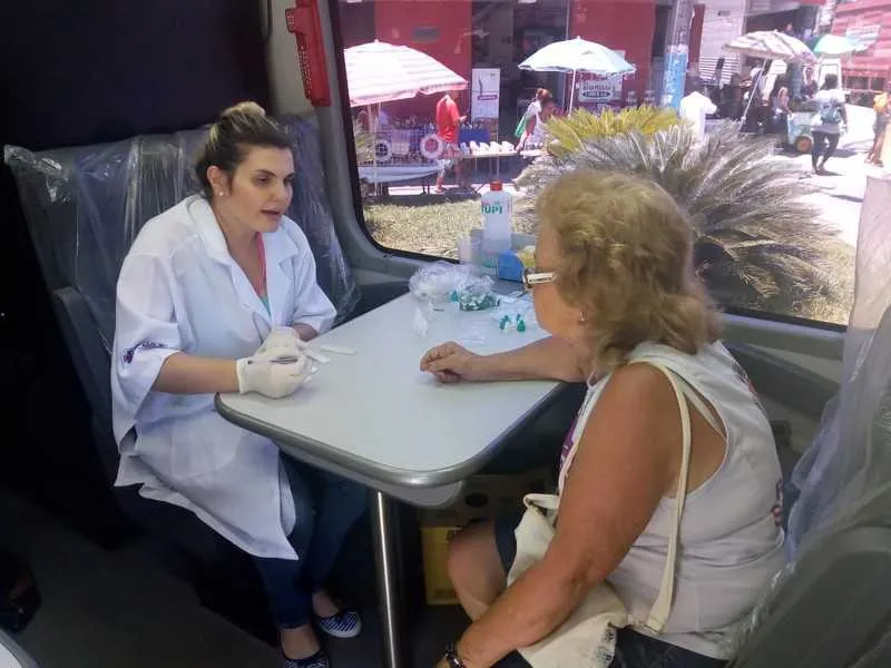 Testes rápidos e medição de glicose estarão disponíveis na ação