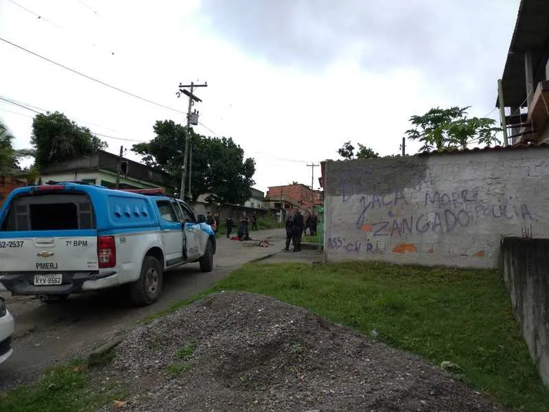 Corpos foram encontrados com várias marcas de tiros