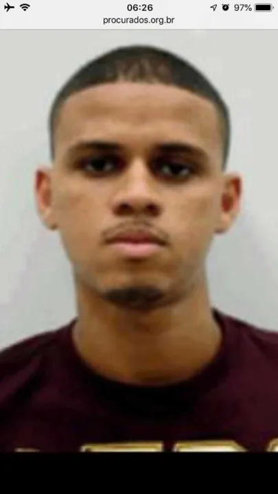  Diego Santos Gomes, o ‘Ploc’, era procurado pela polícia e teria sido morto a tiros por traficantes de facções rivais na noite da última quinta-feira, no Buraco do Boi