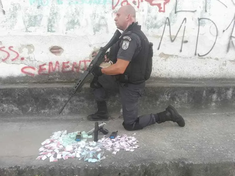 Ação aconteceu na manhã desta segunda-feira