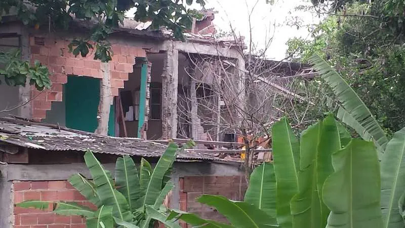 Explosão atingiu três pessoas