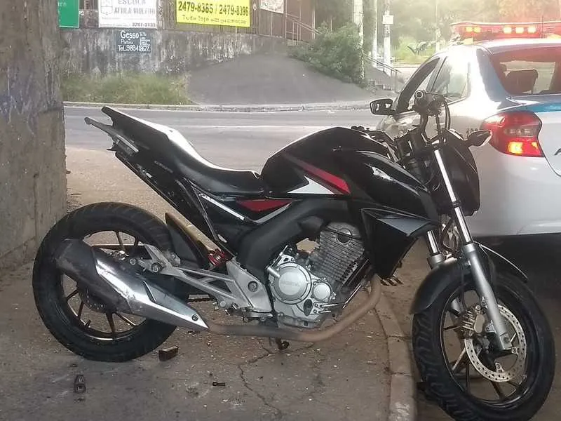 Motocicletas e os suspeitos foram levados para a 73ª DP (Neves)