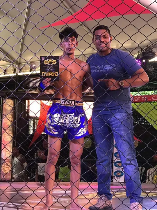 Treinado por Marcos, Leanderson, ganhou troféu do torneio EFS
