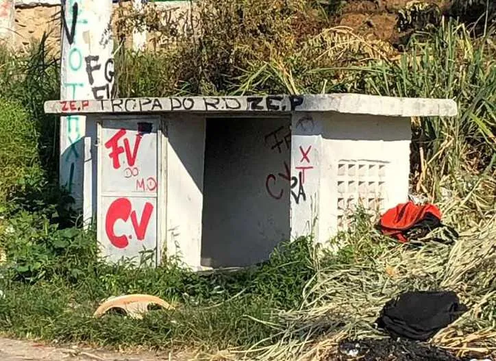 Segundo a PM, parte da droga apreendida na ação, no Morro Menino Deus, no Rocha, estava com o rapaz que acabou morrendo