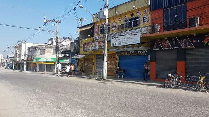 Ônibus também não estão circulando no bairro