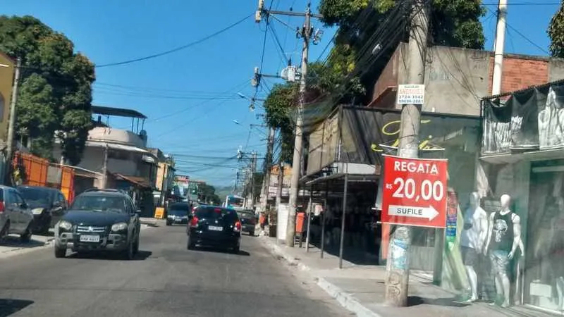 Atividades haviam sido paralisadas durante toda a sexta-feira (26)