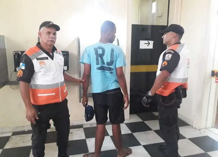 Homem foi encontrado na Rua São Pedro, uma das mais movimentadas da cidade