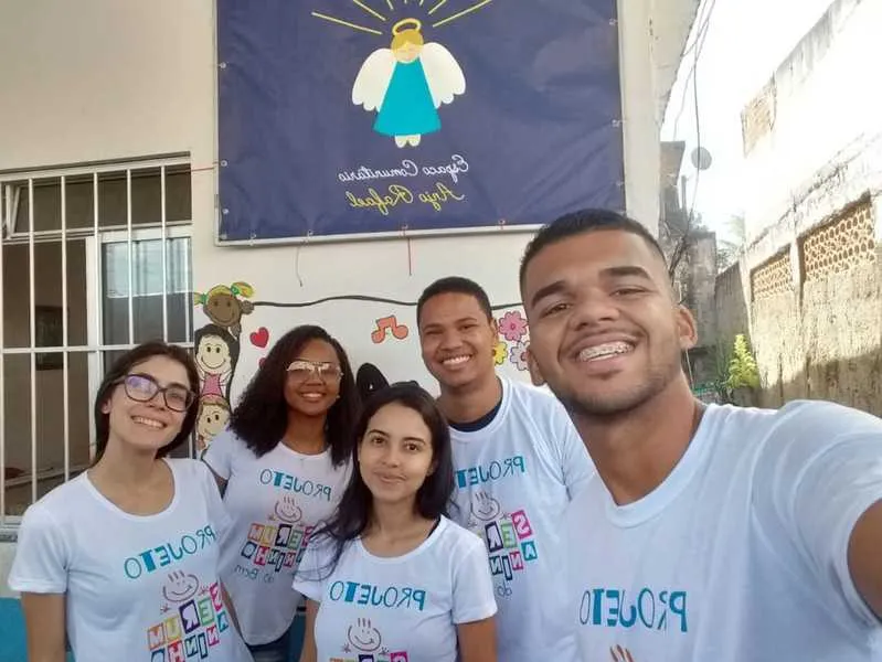 Voluntários do projeto Ser Humaninho do Bem 