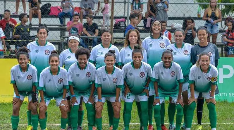 No campo: Jd. Bom Retiro chega |às semis da Taça das Favelas