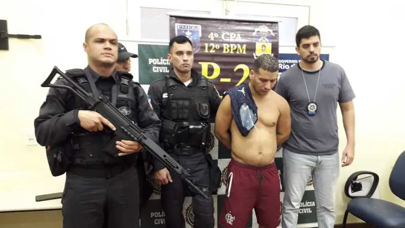 Na ação, ainda houve um suspeito morto e outro preso