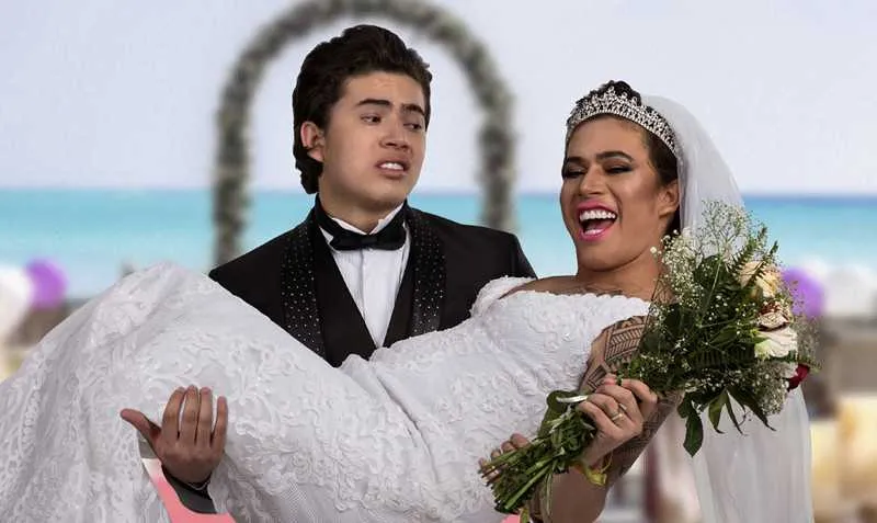 Whindersson Nunes chega a Niterói para fazer todo mundo 'morrer de rir' com o 'Eita, casei!'
