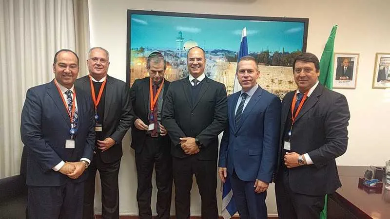 Governador eleito encerrou visita a Israel nesta segunda