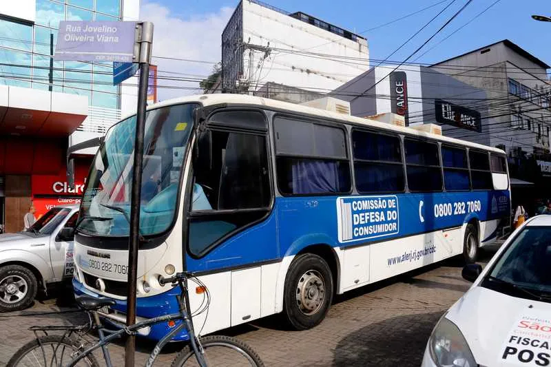Hoje e amanhã, o ônibus estará parado na Rua Bemjamin Constant, próximo ao número 71