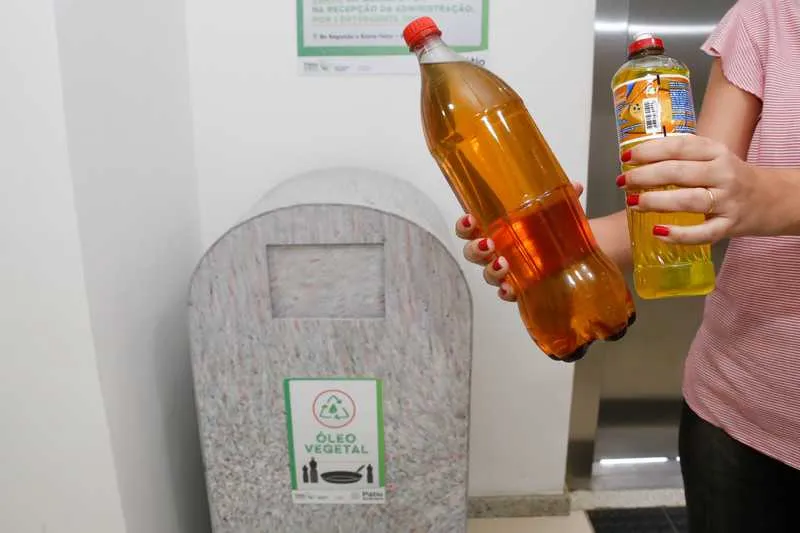 >> Em 15 dias mais de 90 litros de óleo já foram recolhidos