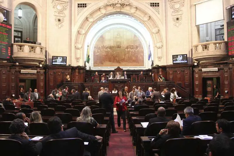 Texto segue para sanção do governador Pezão