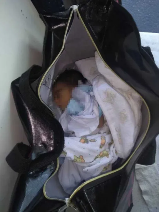 Criança tem apenas dois dias de vida