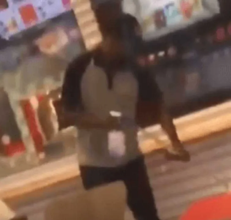 Homem foi insultado enquanto fazia seu trabalho