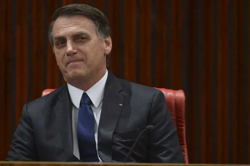 Presidente eleito fez comunicado através das redes sociais