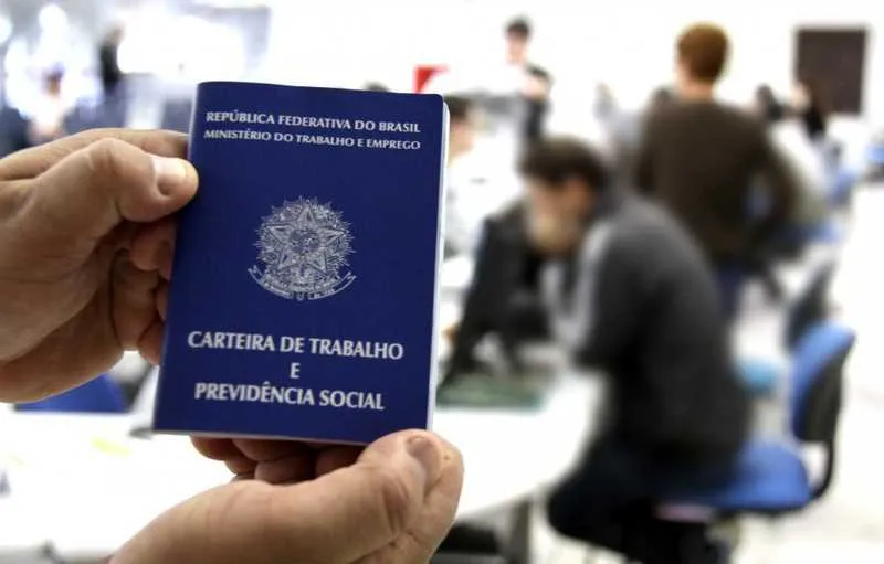 Todas as vagas podem ser conferidas no site (https://www.riodasostras.rj.gov.br/bancodeempregos).