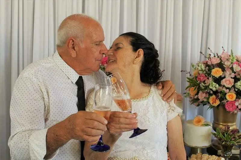 Neusa e Vitório se casaram no último sábado (9)