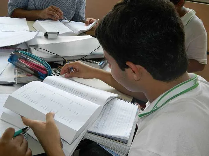 A prova é composta por 10 questões de Língua Portuguesa e 10 questões de Matemática